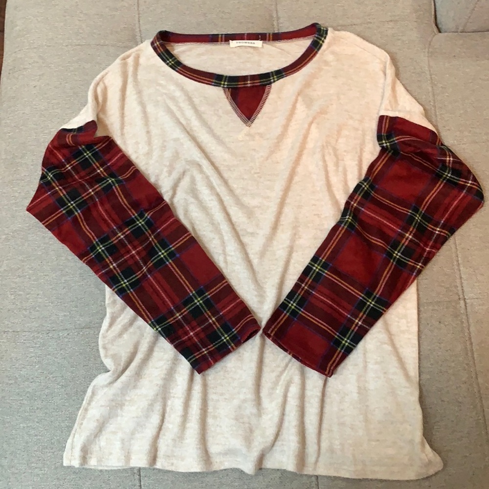 Plaid Sleeve Top
